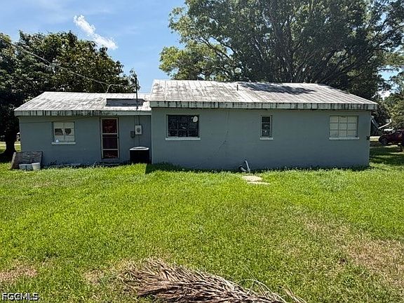 3rd image of 324 New York Dr