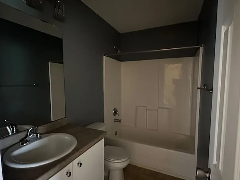 7002 White Pine Ave — Photo 3