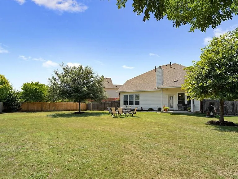 153 Crizer Ct — Photo 24