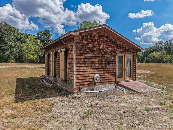 3rd image of 26132 Highway 5