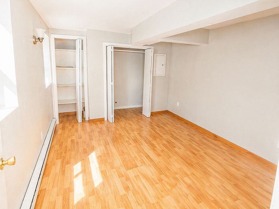 1st image of 287 Lake St #9