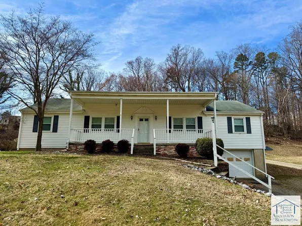 708 Indian Trl, Martinsville, VA 24112