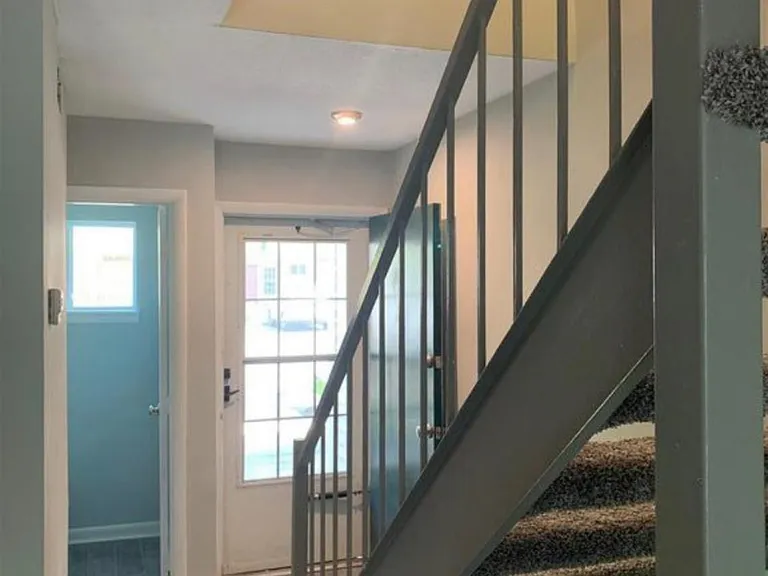 220 Elizabeth St #B7 — Photo 9
