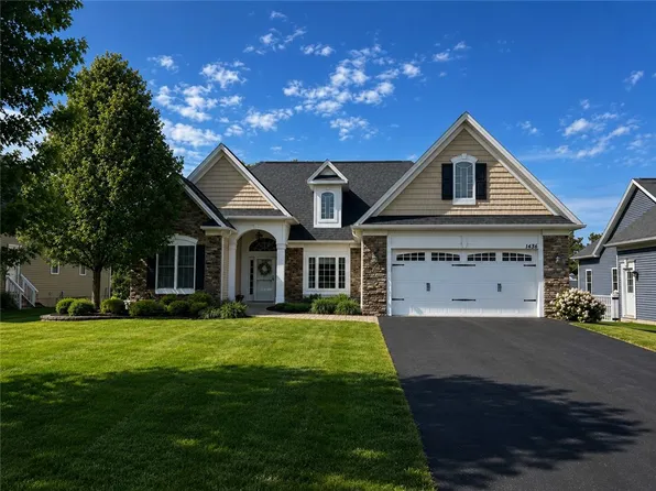 1436 Grand Meadows Way, Webster, NY 14580