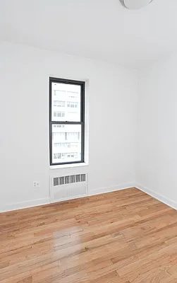 Rented by LC Lemle Real Estate Group | media 29