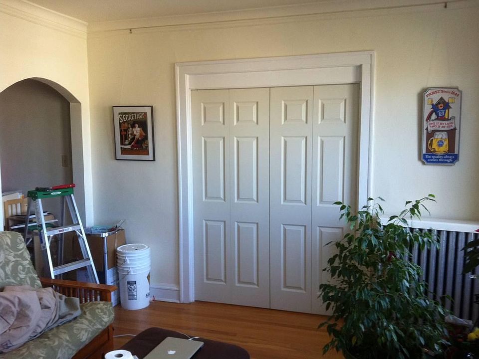 2nd image of 1447A W Carmen Ave #3N