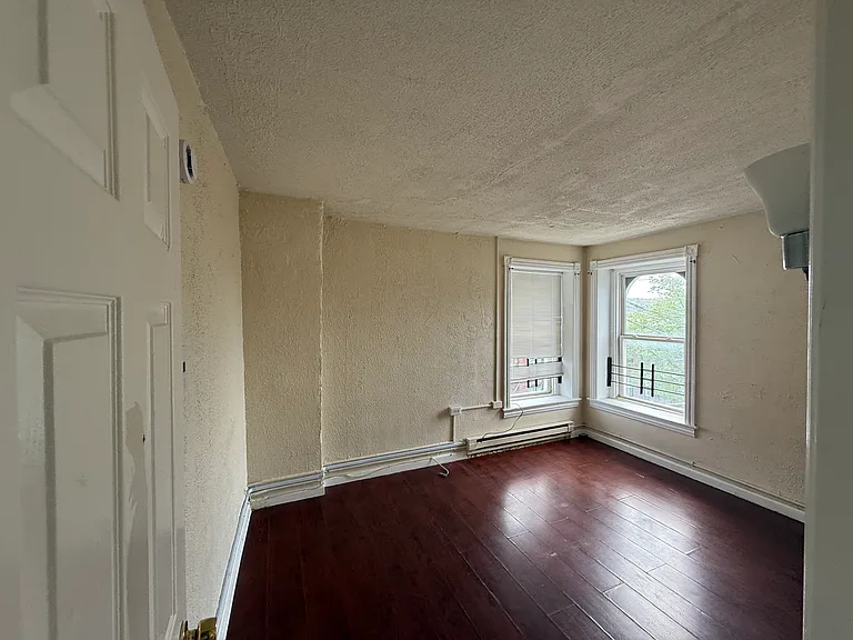387 W Liberty St #3 — Photo 9