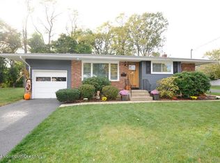 29 Lawrence Pl, Freehold, NJ 07728