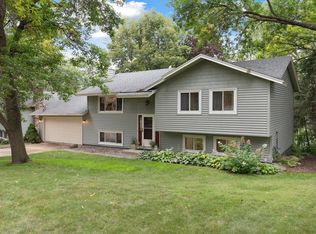 1761 Hickory Hl, Eagan, MN 55122