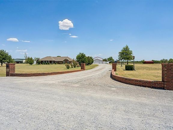 3rd image of 7414 High Meadows Ln