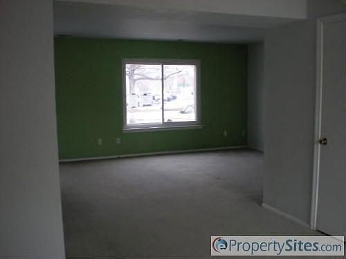 5th image of 3401 Crimson Holly Ln