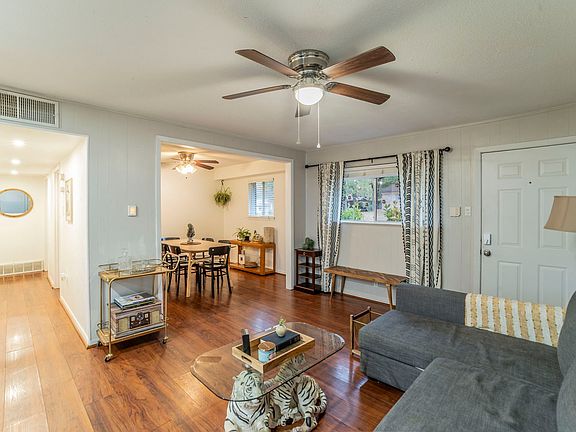 4th image of 1903 Dogwood Dr