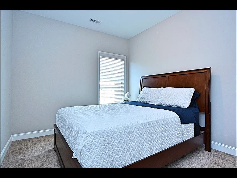 605 Summerdawn Pl — Photo 6