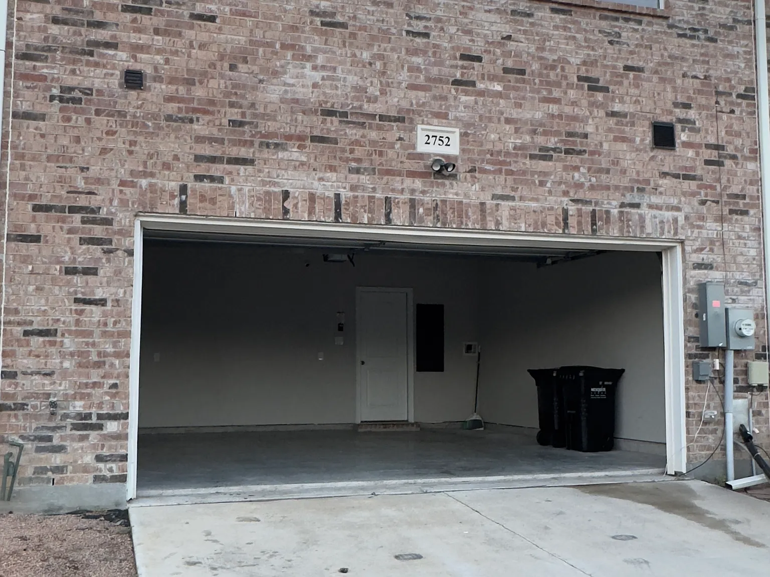 2752 Baneberry Ln — Photo 2