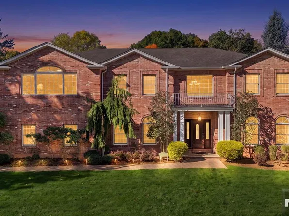 70 Pine Street, Closter, NJ 07624