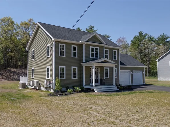 90 Howland Rd, Lakeville, MA 02347