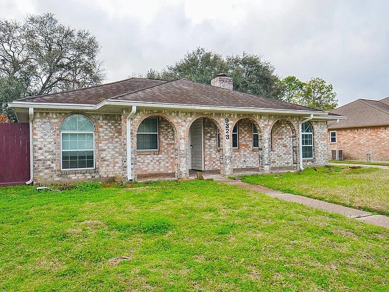 9323 Claridge Dr — Photo 5
