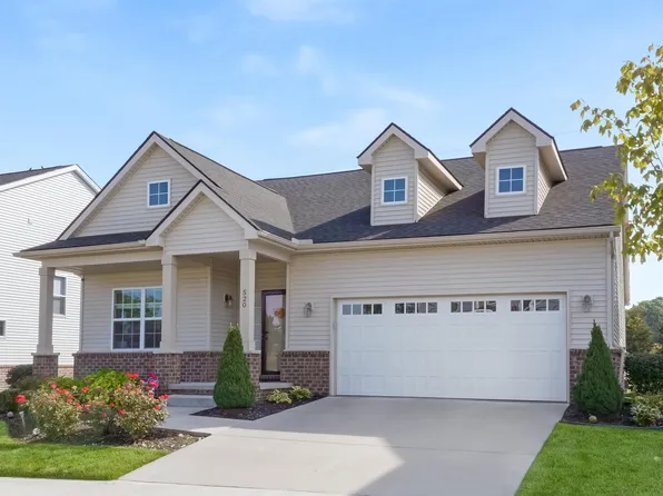 520 Pattan Dr, Wixom, MI 48393