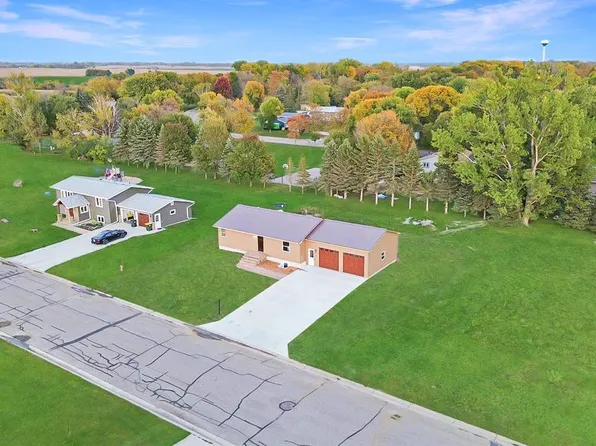 229 Horseshoe Dr NW, Pennock, MN 56279