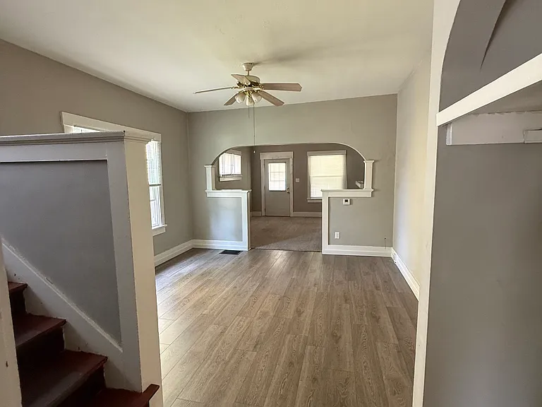 2267 Dixie Hwy — Photo 1