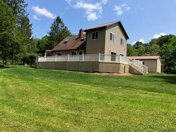 891 Shaffer Run Rd, Fairhope, PA 15538