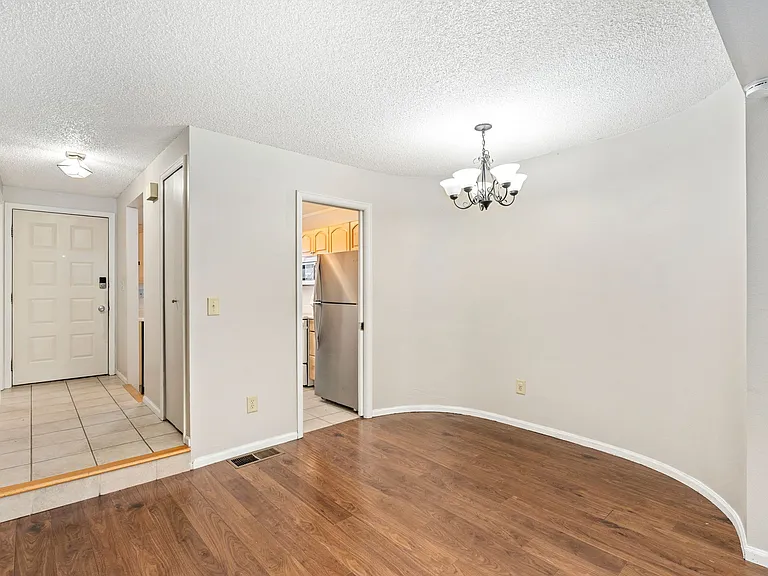 1610 Westbridge Dr #18 — Photo 23