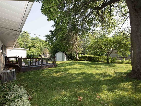 2nd image of 2429 Lafayette Dr