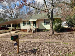 301 E Magnolia St, Eatonton, GA 31024