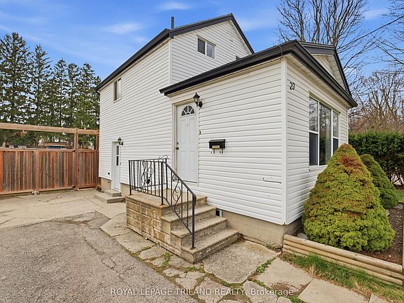 3rd image of 29 Marlboro St
