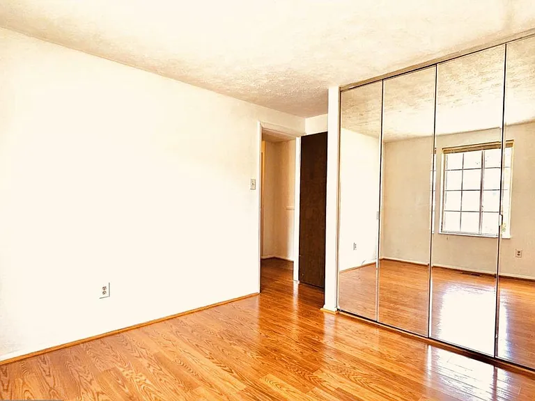8465 Summer Breeze Ln — Photo 9