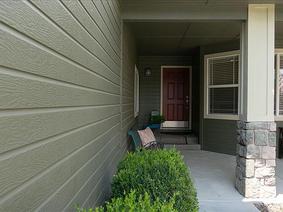 5th image of 1056 W Yosemite Dr
