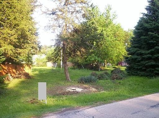 1st image of 2414 Kellogg St