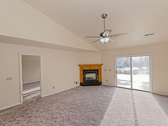 3rd image of 1135 Spearhead Dr