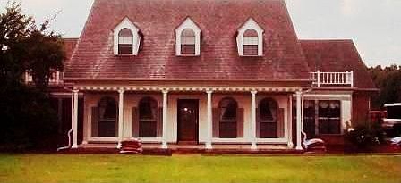 1609 Edgewood Drive