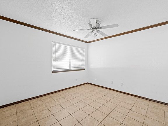 3rd image of 2314 Bamboo Dr APT I103