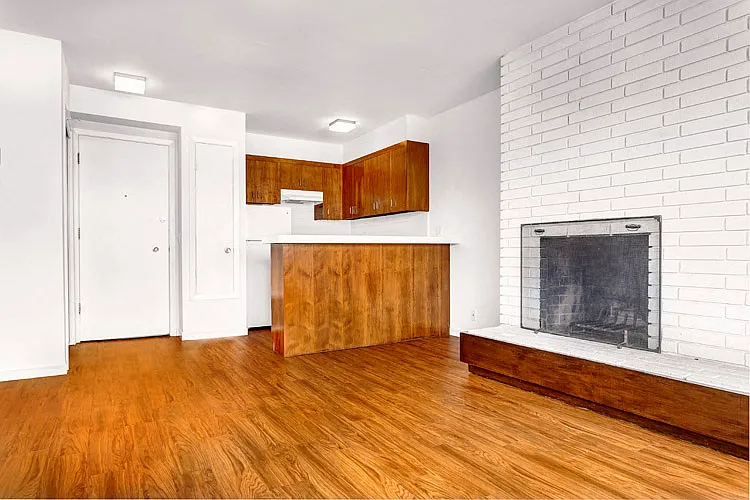 2200 Jackson St — Photo 16