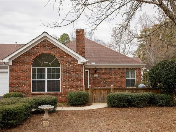 1882 Kolb Farm Cir SW, Marietta, GA 30008