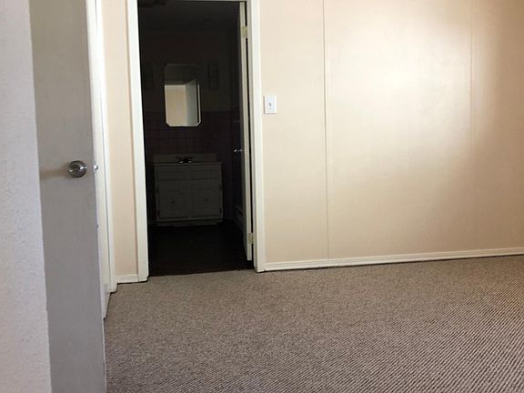 5th image of 7150 Parrish Ave