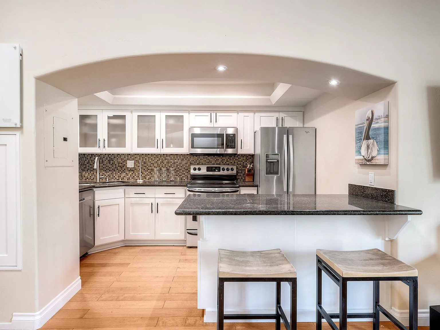 2 bed, 959 sqft, $6,000 — Photo 4