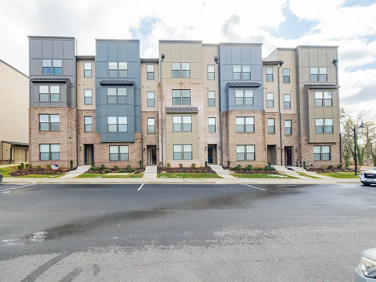 2707 Acadia Dr #B — Photo 39