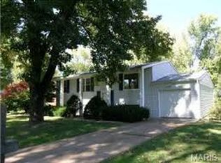 1437 Jaywood Dr, Saint Louis, MO 63146