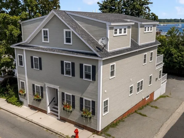 123-125 Water St, Newburyport, MA 01950