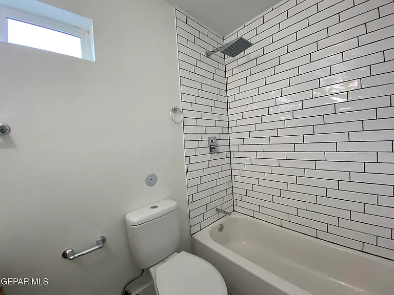 3604 Keltner Ave #B — Photo 17
