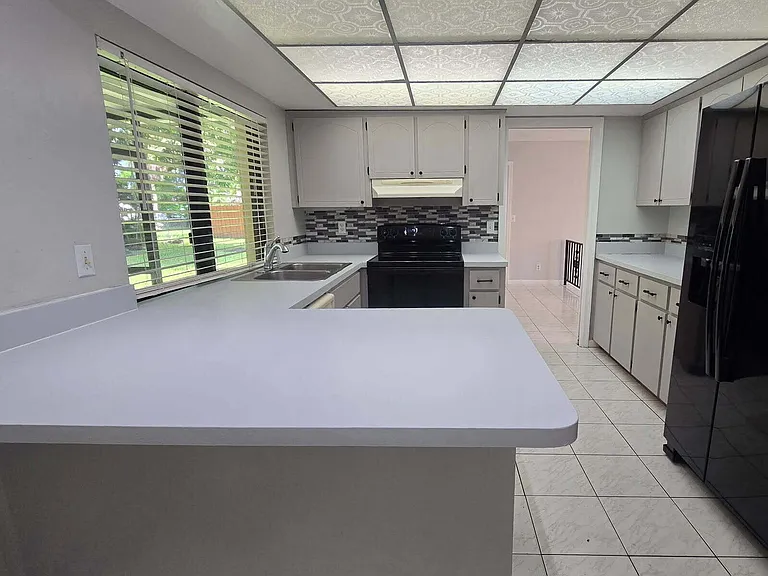 6504 Heather Way — Photo 4