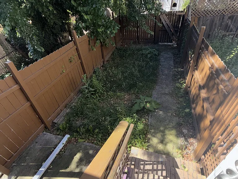 2106 Ramsay St — Photo 12