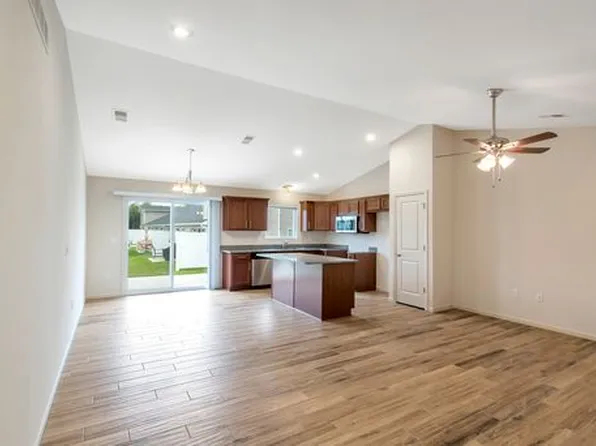 The Residences at Southtown, 19398 Main St #Fc03c39b8, Southgate, MI 48195