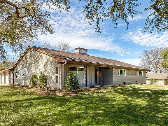 2nd image of 6940 Bal Lake Dr