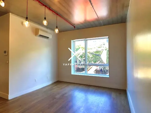 806 Saint John's Place 2B image 2 of 14