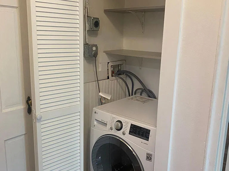 16 Auburn Ct #B — Photo 5