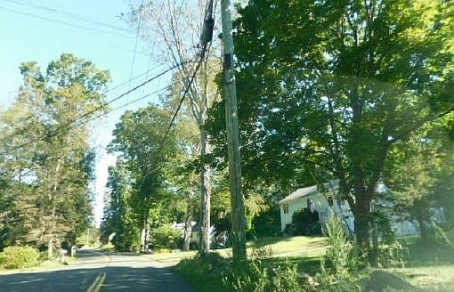 5th image of 381 Bennetts Farm Rd